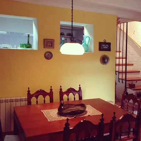 Cal Son Holiday home Alpens